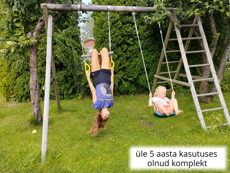 Mänguväljak koos kiigu ja trapetsiga